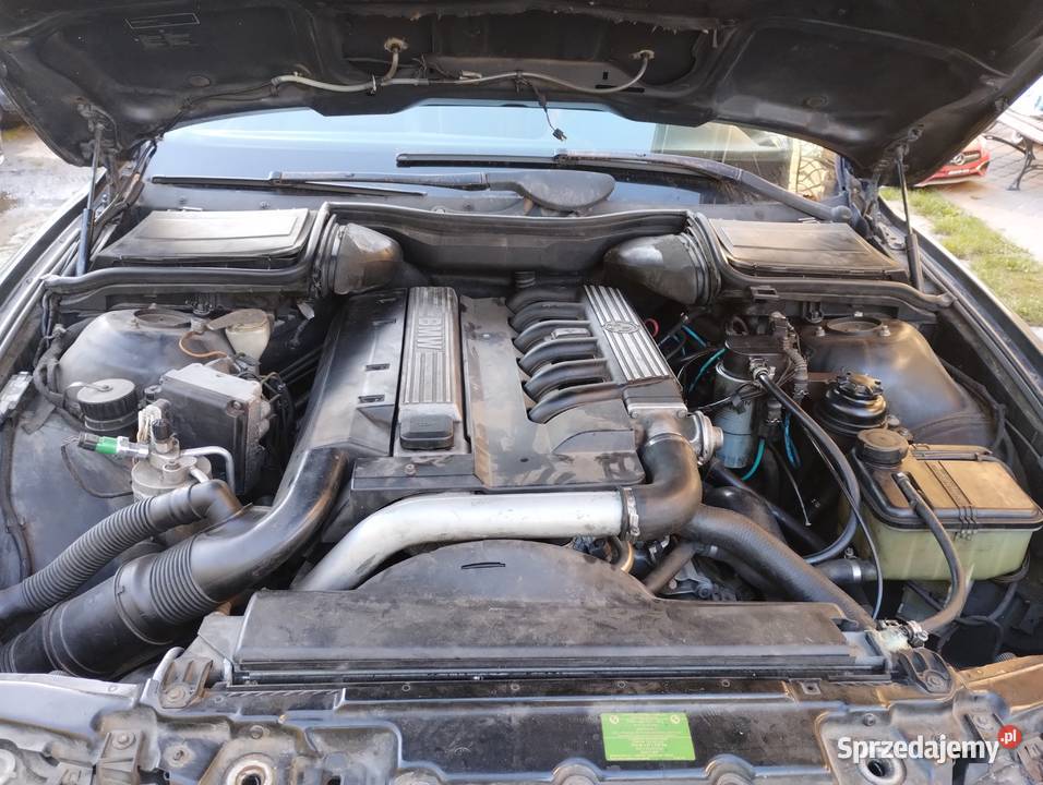 Sprzedam BMW E39 25 tds Oblęgór