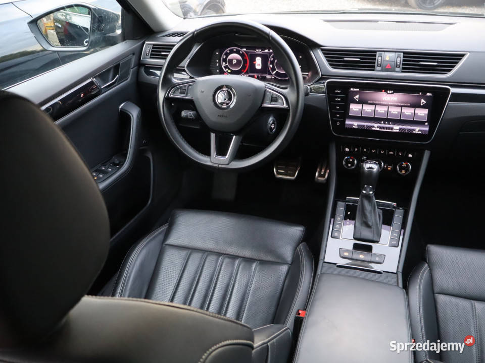 Skoda Superb 20 TDI gniazdo USB Katowice