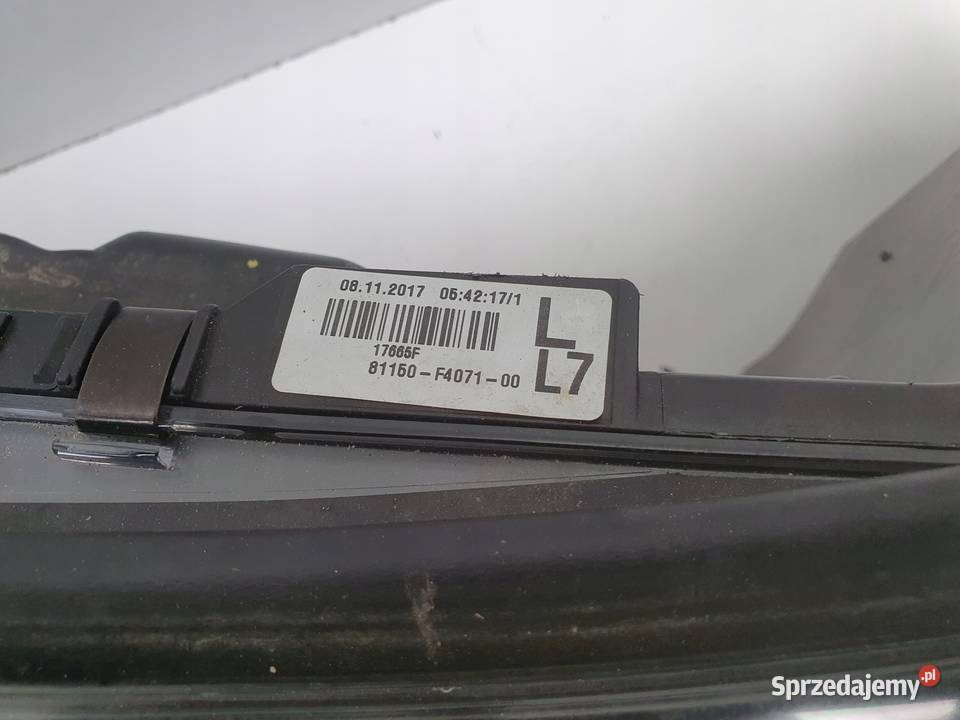 Toyota CHR CHR PRZEDNIA LAMPA LEWA lewy przód Lampy przednie Janów