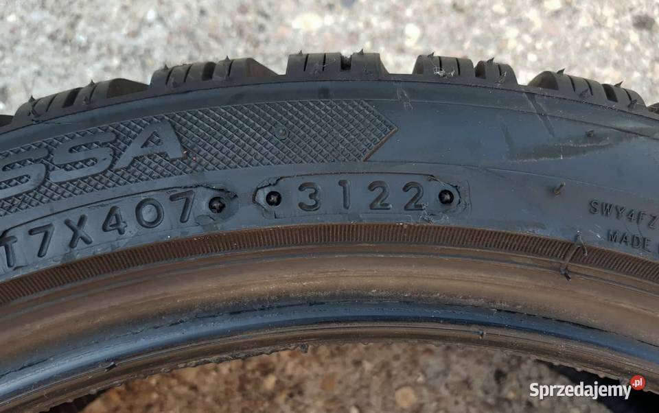 Sprzedam 4 opony zimowe Lassa Snoways 4 22540R18 zima Samochodowe Tarnowskie Góry
