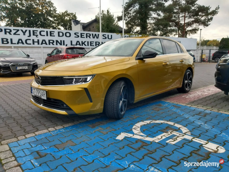Opel Astra 12 T 130 elegance ss automat fv23 L światła do jazdy dziennej Tychy