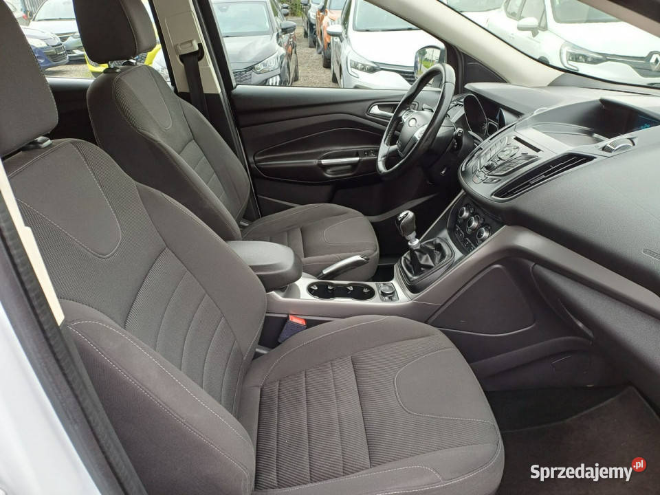 Ford Kuga 4x4 BEZWYPADKOWY Półskóra Alufelgi wspomaganie kierownicy