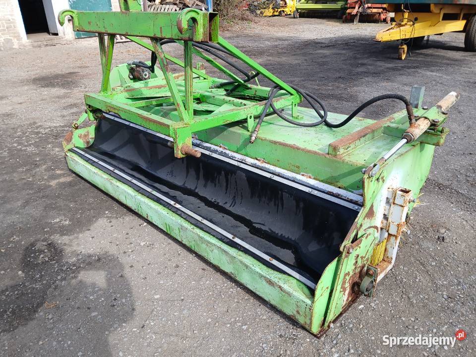 Zamiatarka drogowa 215m nieuszkodzony Ryki