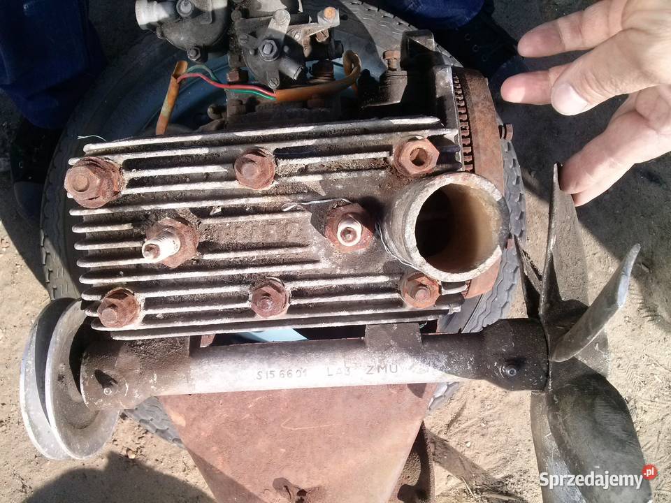 silnik syrena 100 kompletny 2 cylindry1957 Twardogóra