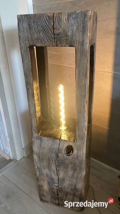 Lampa stojąca z beli drewna Skoroszyce sprzedam