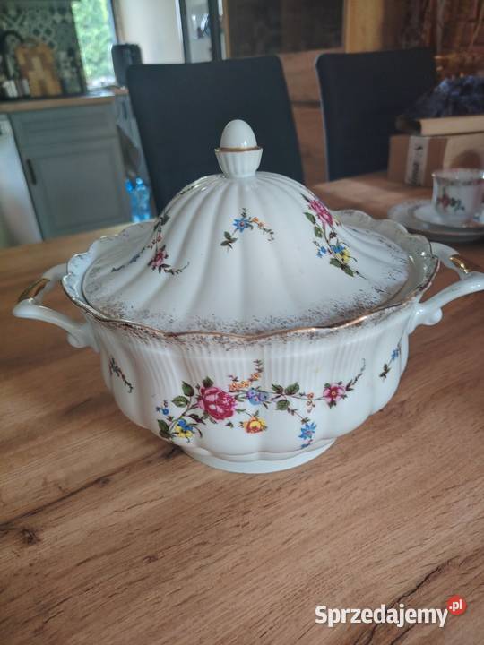Waza porcelanowa z chochlą Iwona Chodzież Poznań