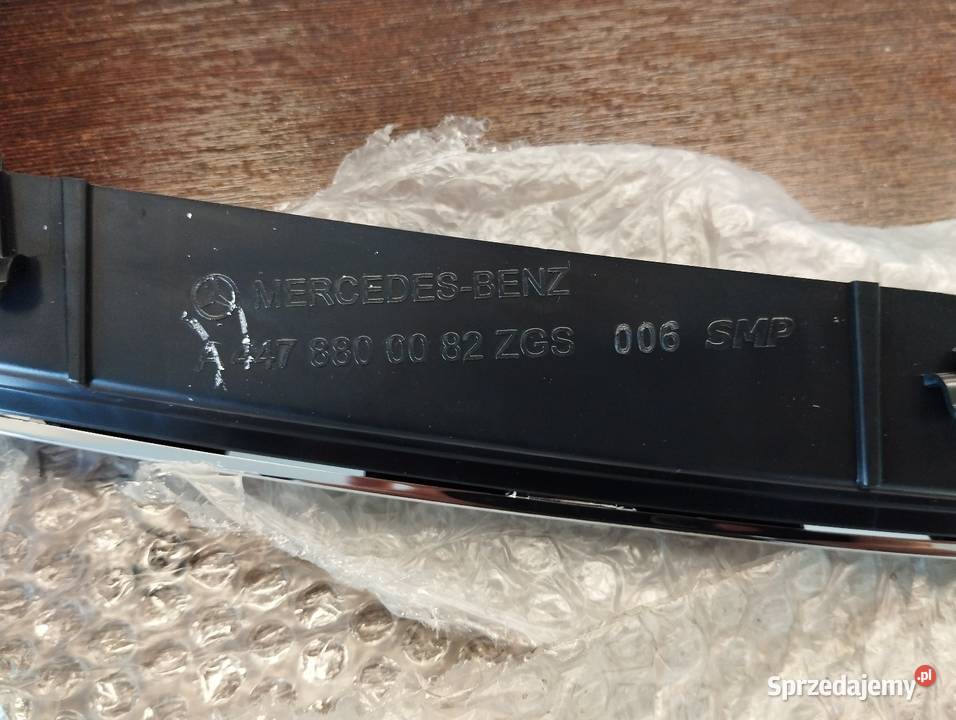 Listwa górna grilla chrom Mercedes W447 łódzkie