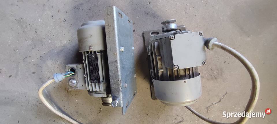 SILNIK SILNIKI ELEKTRYCZNY 018 kW 835 obrmin Trzebnica