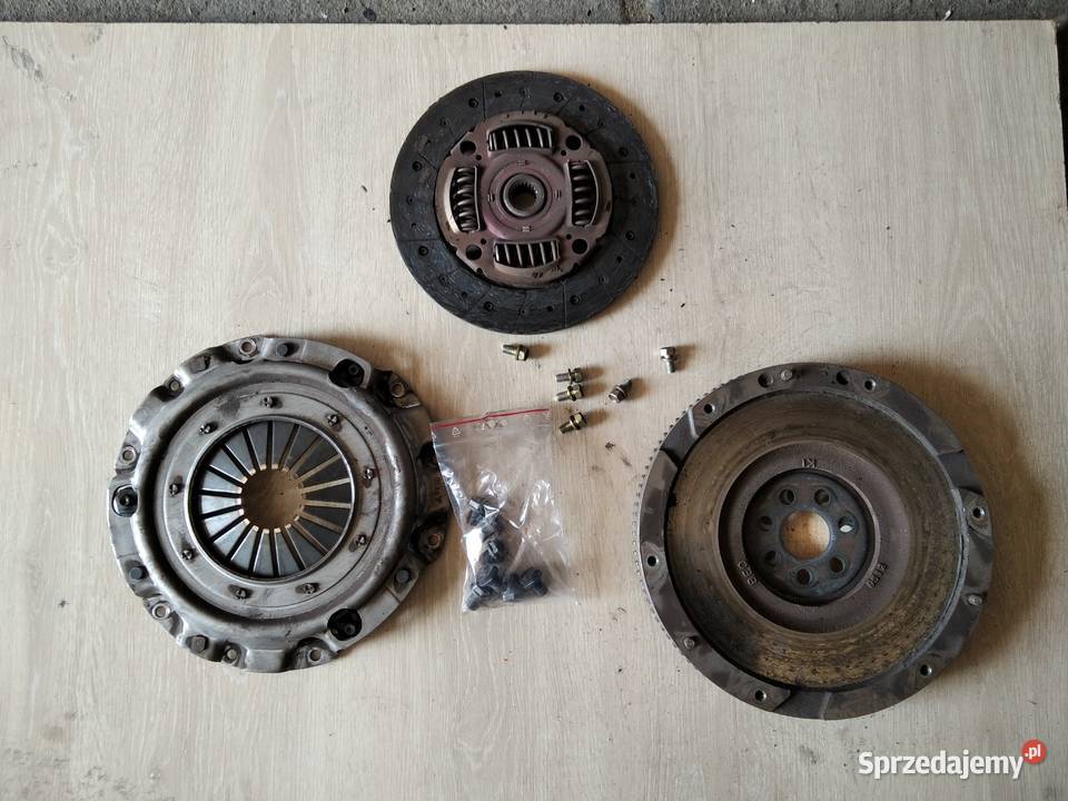 Sprzęgło tarcza docisk Mitsubishi space runner