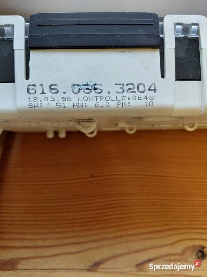 Licznik samochodowy VW Passat B4 19 tdi 110 Rok produkcji 1996 Gostynin