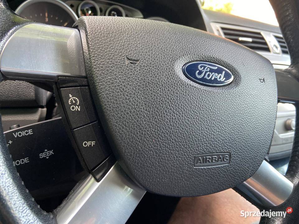 Ford Kuga Titanium S światła LED lubelskie Tomaszów Lubelski