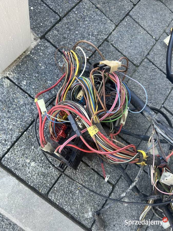 Wiązka instalacja elektryczna VW GOLF MK1 16 Darłowo