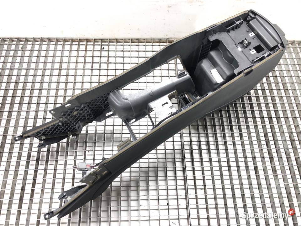 PODŁOKIETNIK FORD MONDEO MK4 Kombi 0715