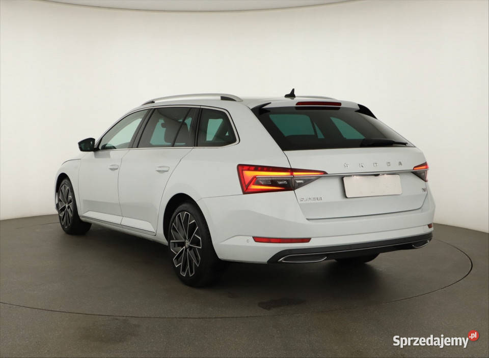 Skoda Superb iV 14 TSI PHEV ASR (kontrola trakcji)