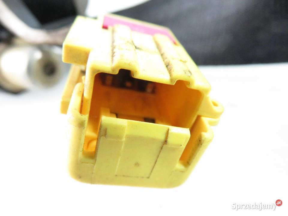 PAS BEZPIECZENSTWA PRAWY PRZÓD TOURAN