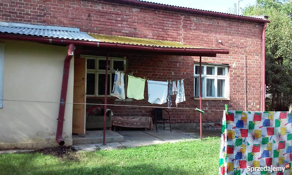 Tanio Dom w Izbicy z zabudowaniami Izbica