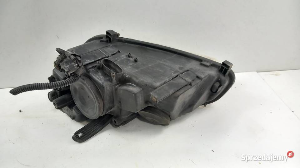 FORD C MK1 LIFT LAMPA PRZÓD PRAWA Zbierkowo