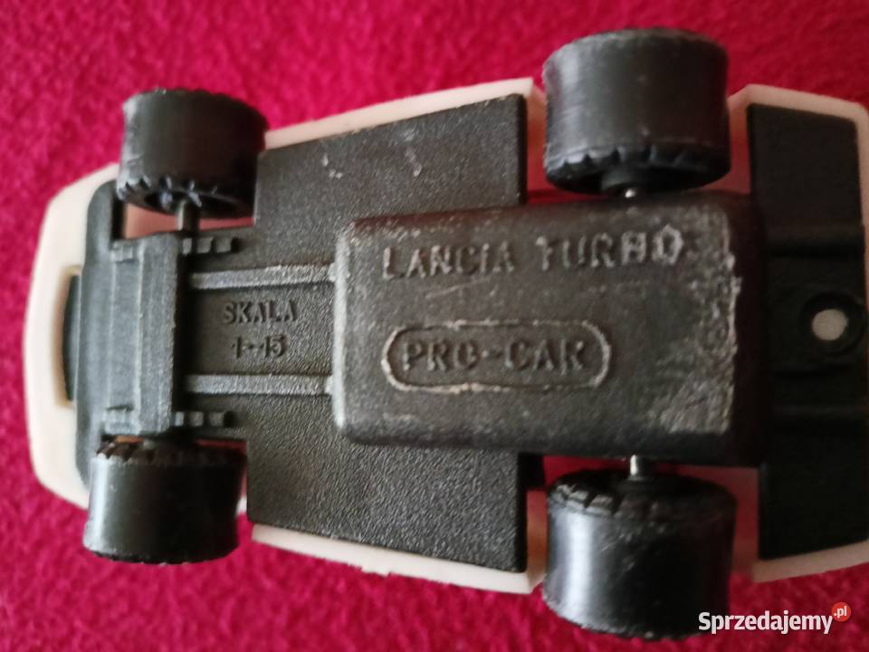 Zabawka PRL Lancia Rzeszów