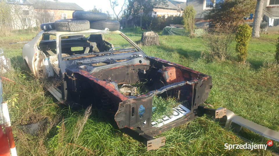 Ford Mustang maska Tłuszcz