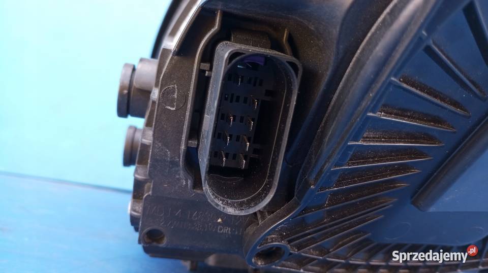 LAMPA PRAWY PRZÓD REFLEKTOR FULL LED 991631964 Nowy Tomyśl