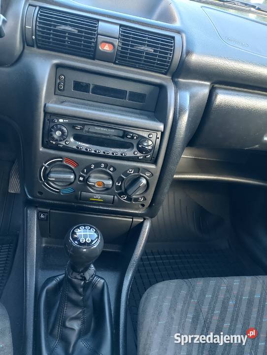 Opel Astra F classic sedan wspomaganie manualna