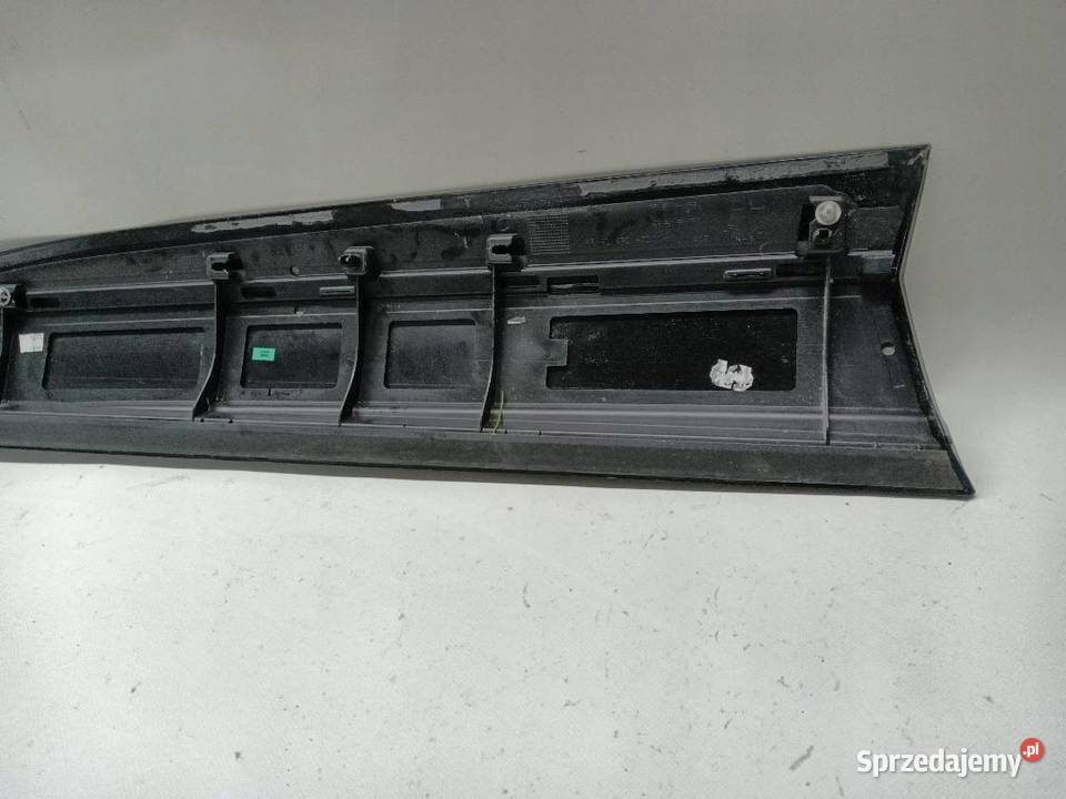 LISTWA DRZWI PRAWA PRZÓD AUDI Q4 ETRON 89A853965