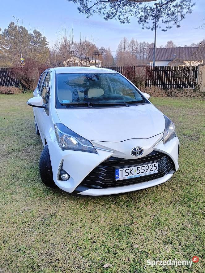 Toyota Yaris Prenium Salon Polska 2018 r benzyna świętokrzyskie Suchedniów
