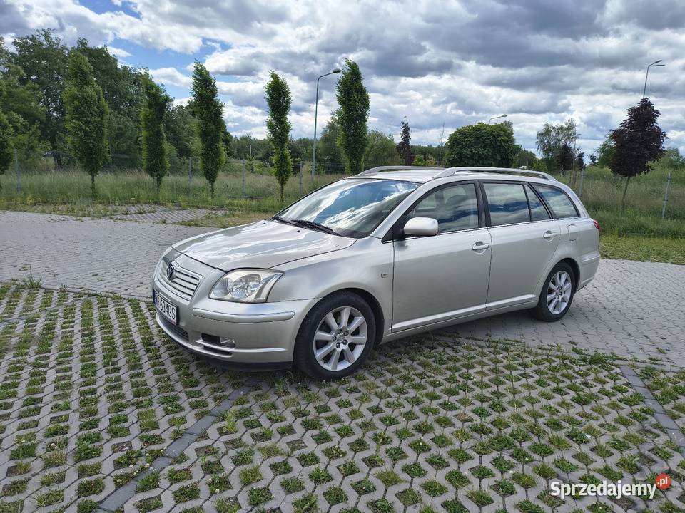 Toyota Avensis 18 LPG mazowieckie Radom