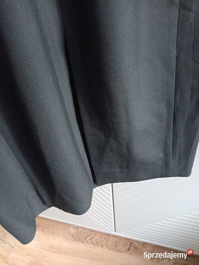 Sukienka Zara S czarna elegancka midi dopasowana wielkopolskie sprzedam