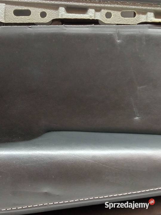 TAPICERKA BOCZEK PRAWY PRZÓD PASAŻERA EU Volvo