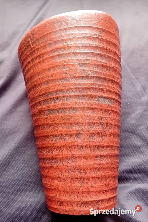 Ceramiczny wazon styl brutalistyczny recznie