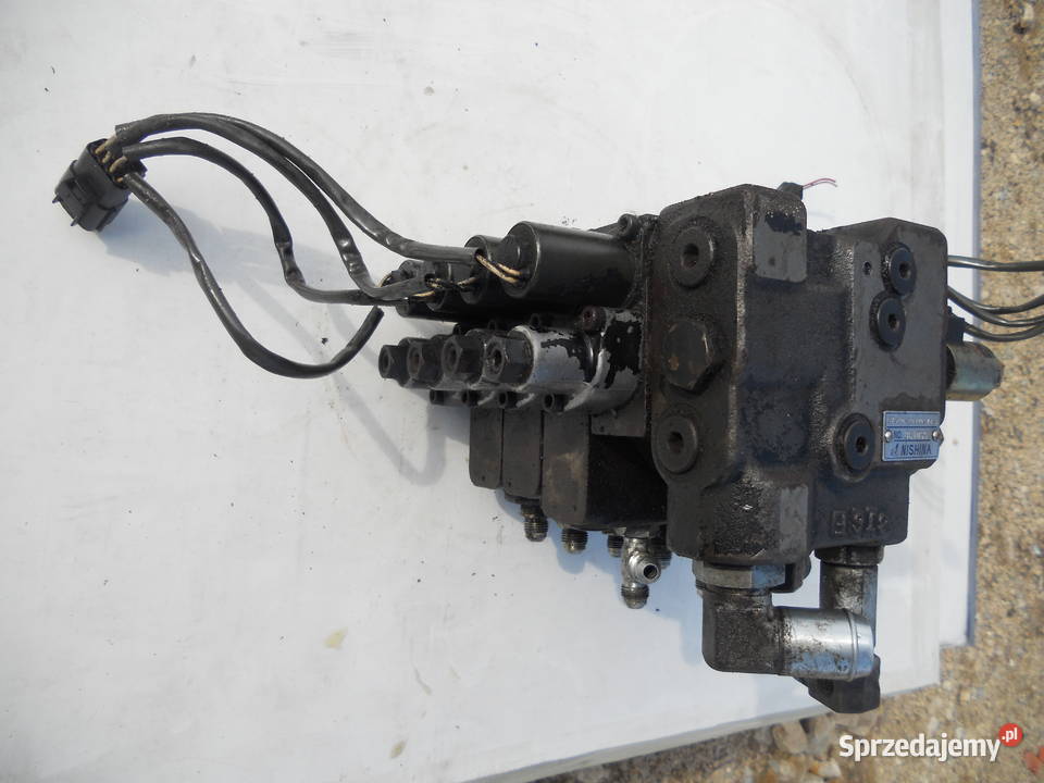 Rozdzielacz hydrauliczny elektryczny 7 FBEF18 Zajączki Pierwsze sprzedam