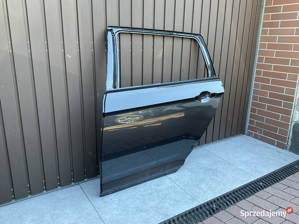 VW PASSAT B8 Kombi 2014 DRZWI TYŁ LEWE osobowe Pleszew