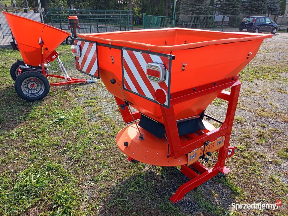 Posypywarka Piaskarka Komulana Drogowa 380 L 600 Żurawica sprzedam