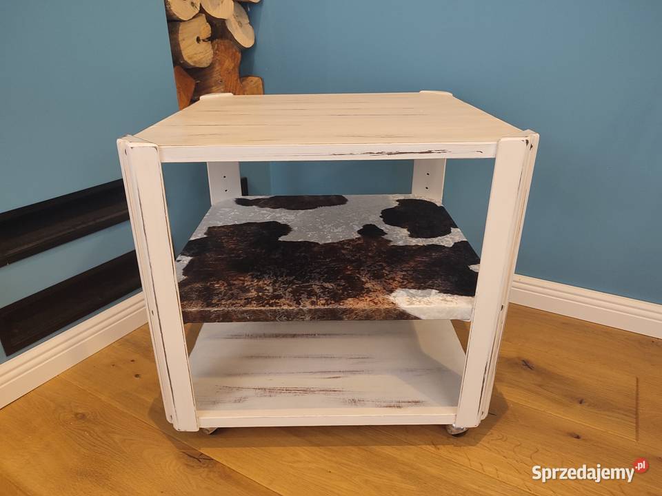 Piękny unikatowy stolik pomocnik biały z Łódź
