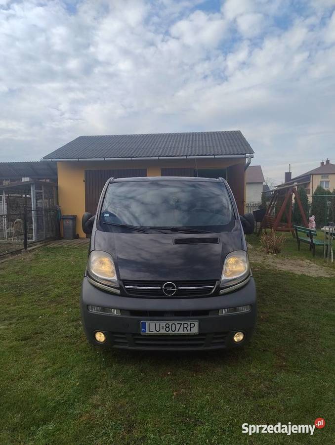 Opel Vivaro 19 dti 9 osobowy klimatyzacja Vivaro Adamówka