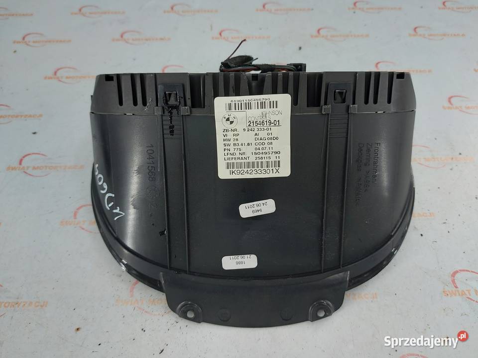 BMW E82 E88 20D 11r licznik zegary ANGLIK