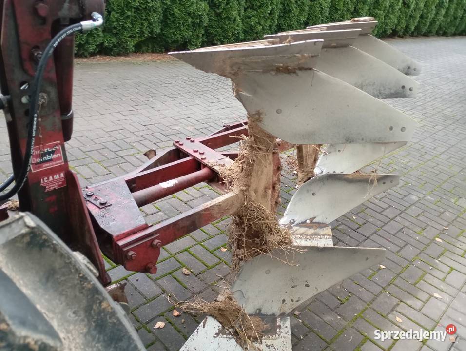 Pług 3 obrotowy nieuszkodzony sprzedam