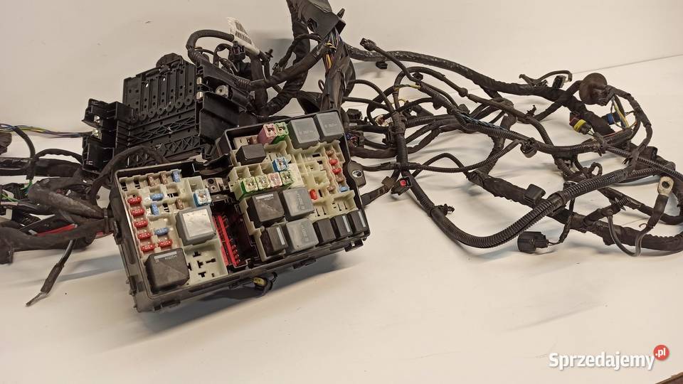 VOLVO V40 II WIĄzKA KOMORY SILNIKA 16 31334234 dolnośląskie