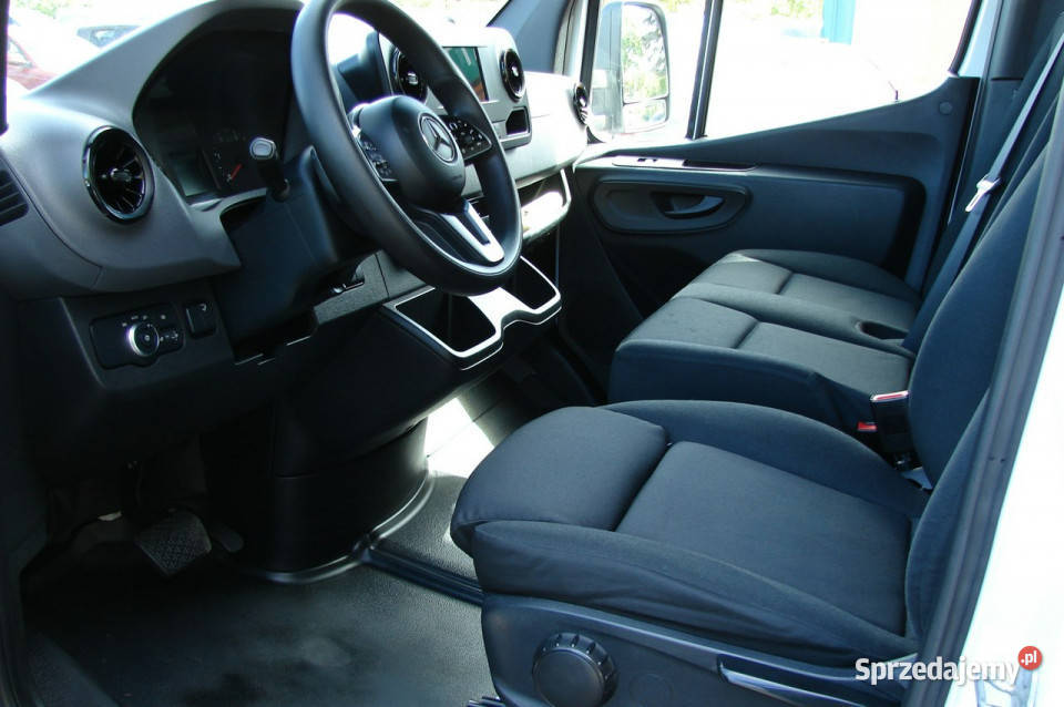 Mercedes Sprinter 22 DCI 143 Automat Nawi Winda Piła