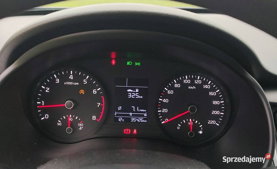 Sprzedam Kia Stonic 12 Mały przebieg salon manualna