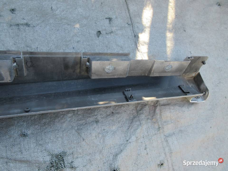 TOYOTA AVENSIS T27 LISTWA PROGOWA PRAWA PROG osobowe Ruda Śląska sprzedam