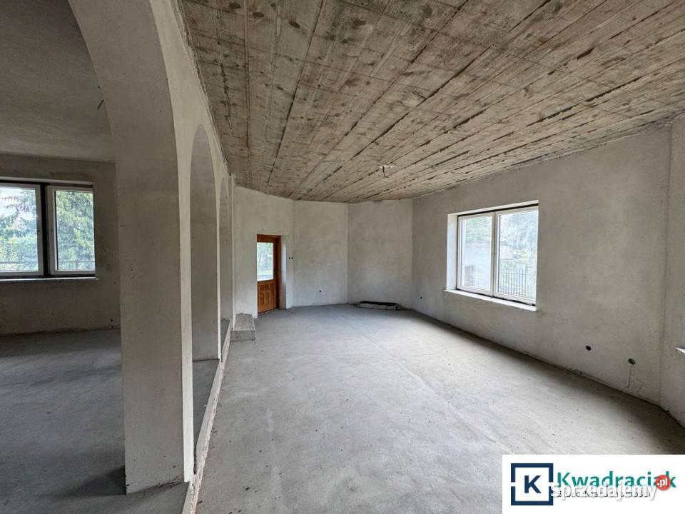 sprzedaży domu wolnostojącego 450m2 Kołaczyce