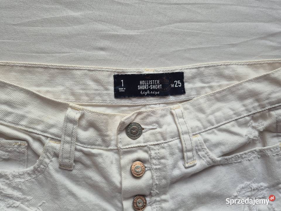 Krótkie spodenki białe Hollister Spodnie Brzesko