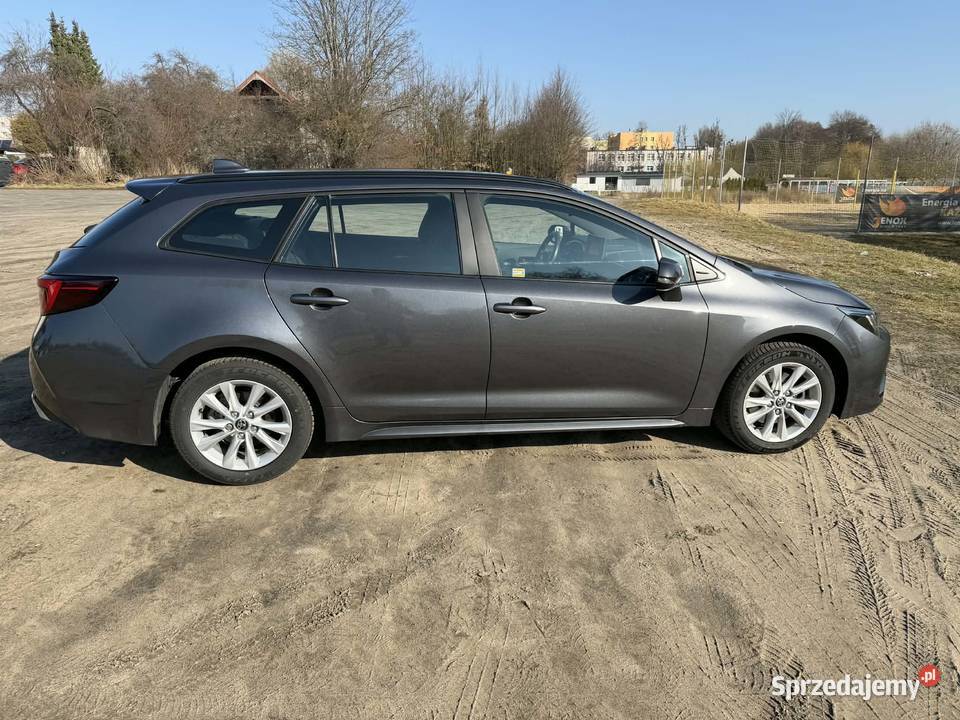 Toyota Corolla Hybrid 20 nieuszkodzony Chodzież sprzedam