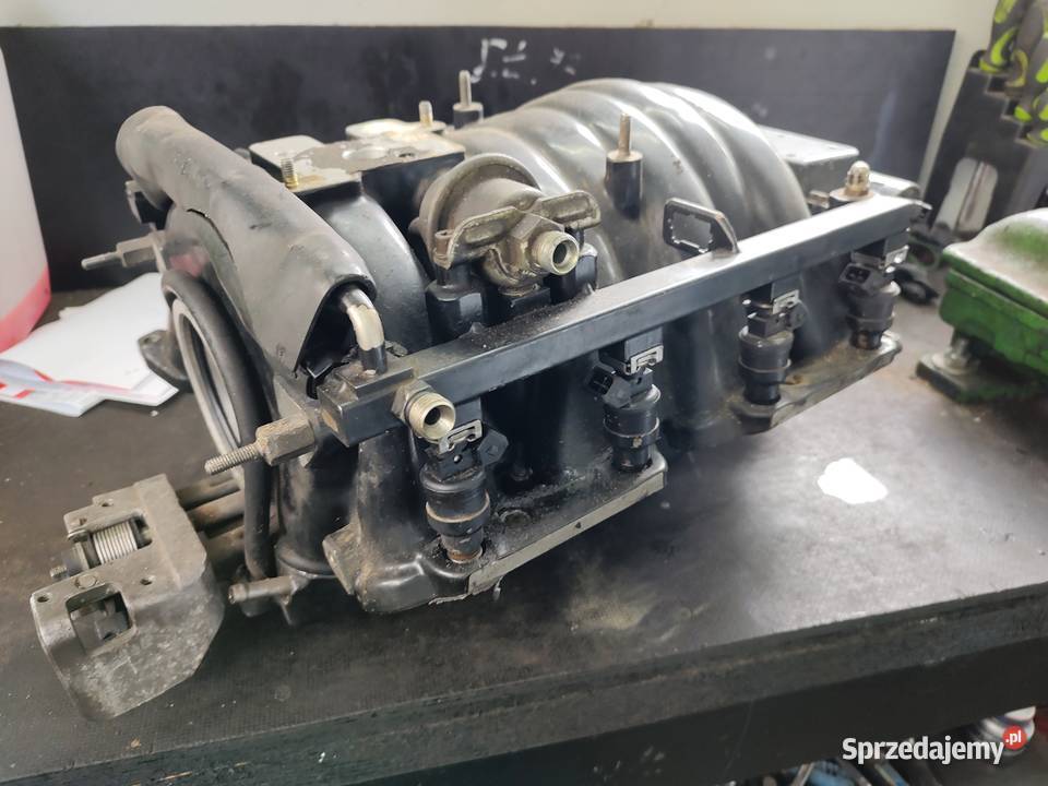 Kolektor ssący audi V8 d11 Dobre Miasto