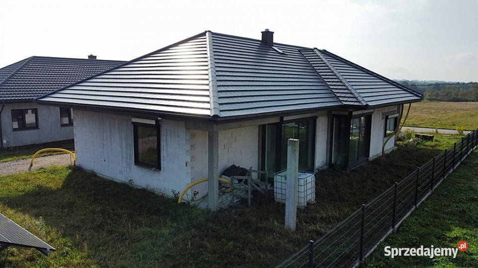 Dom wolnostojący Masłów Pierwszy 223m2 do wykończenia