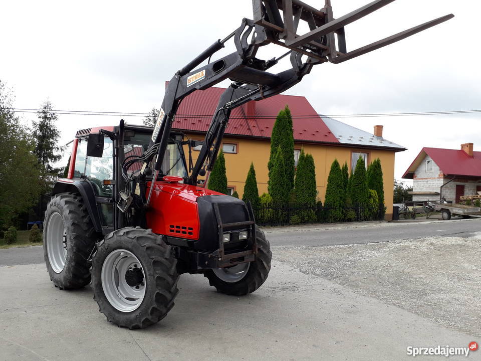 Ciągnik rolniczy Valtra 6250 z ładowaczem OKAZJA