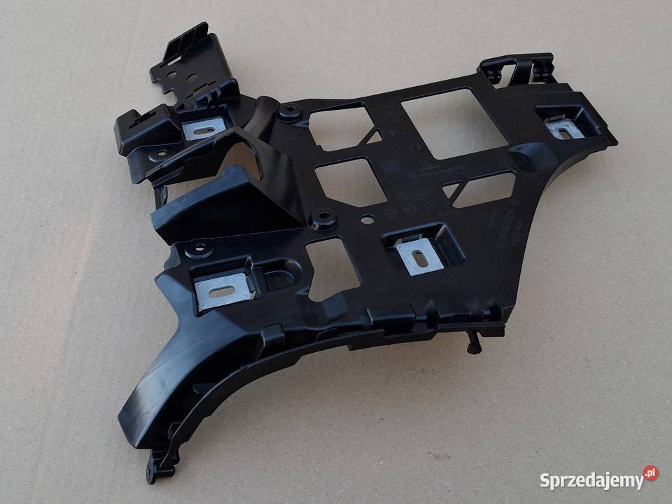 MERCEDES CKLASA W206 ŚLIZG ZDERZAKA PRAWY TYŁ Bieleń sprzedam