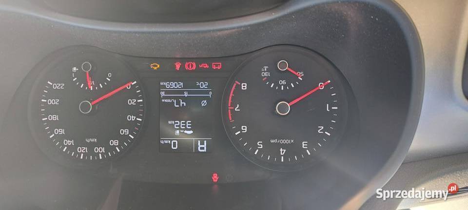 kia STONIC na gwarancji lakier metallic sprzedam